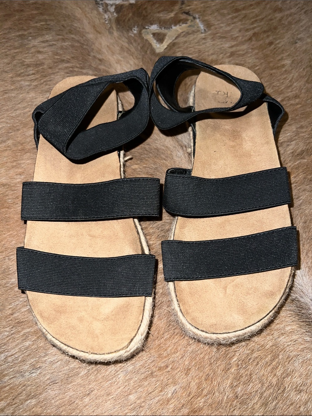 Time and Tru Black Elastic Strap Sandals